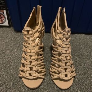 EXPRESS Nude Wedges